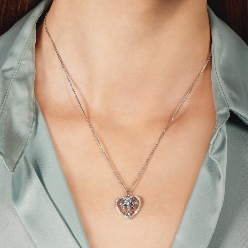 enchanted_disney-elsa_heart_pendant_necklace_0.20CTTW_2